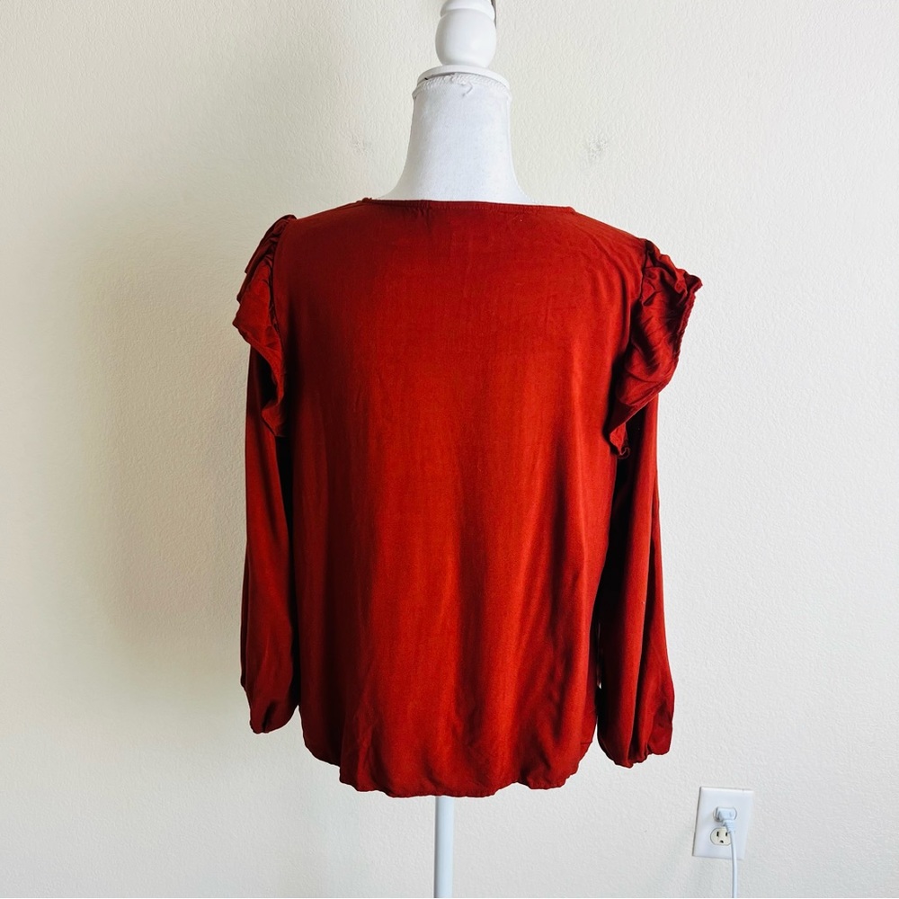 Universal Threads Burnt Orange Ruffle Long Sleeve… - image 5